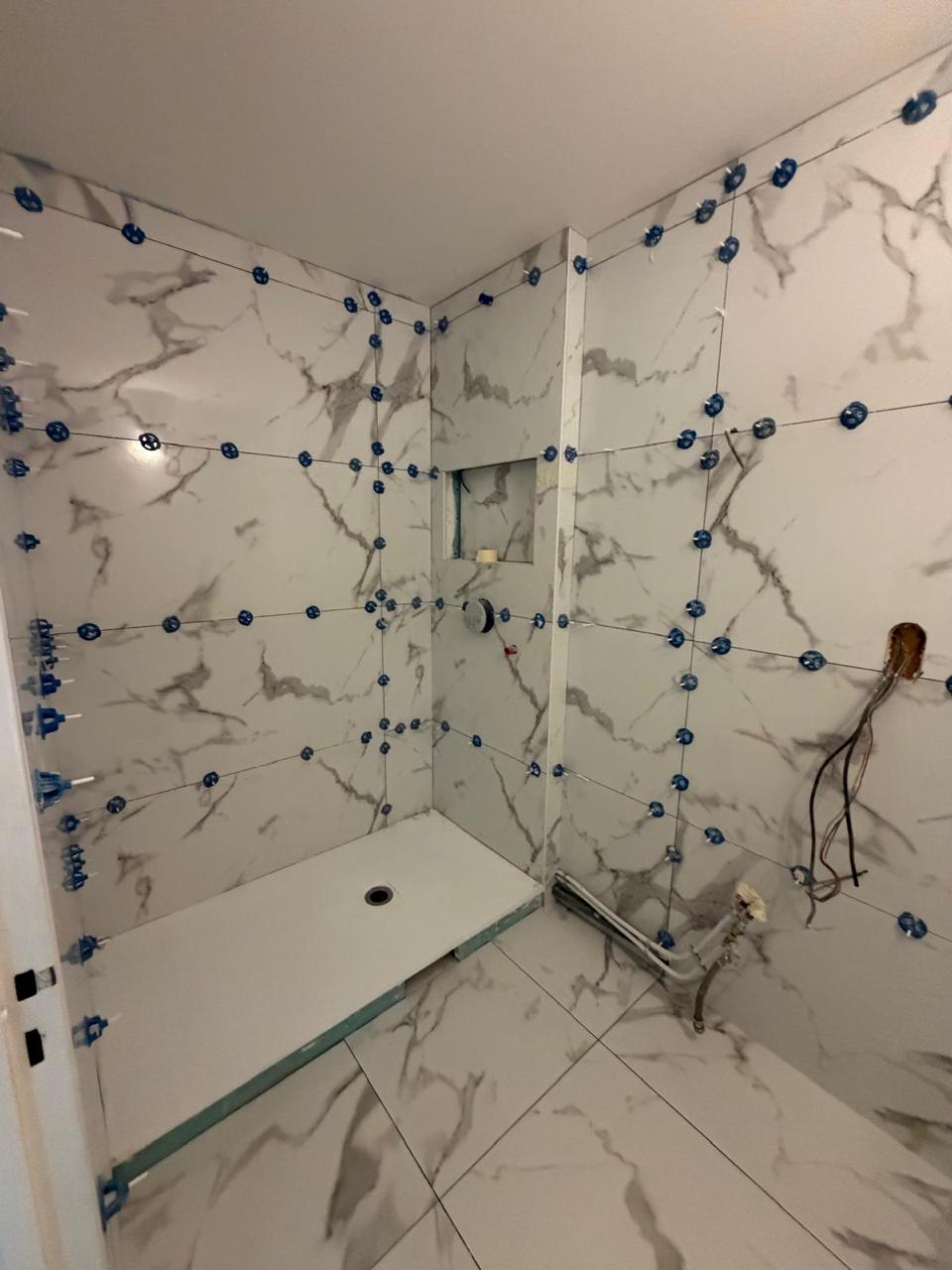 Salle de bain pendant la transformation